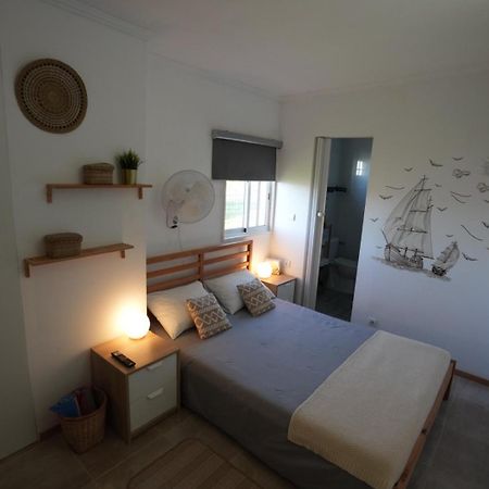 Rock'S Beach Spot Suit Кошта-да-Капарика Экстерьер фото
